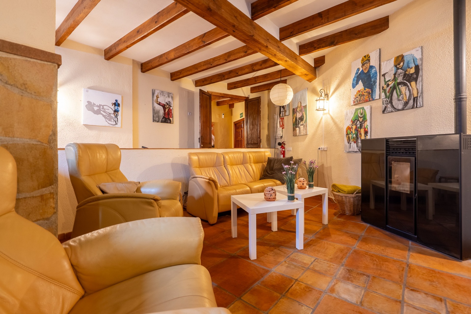 Resale - Commercial -
Sagra - Center