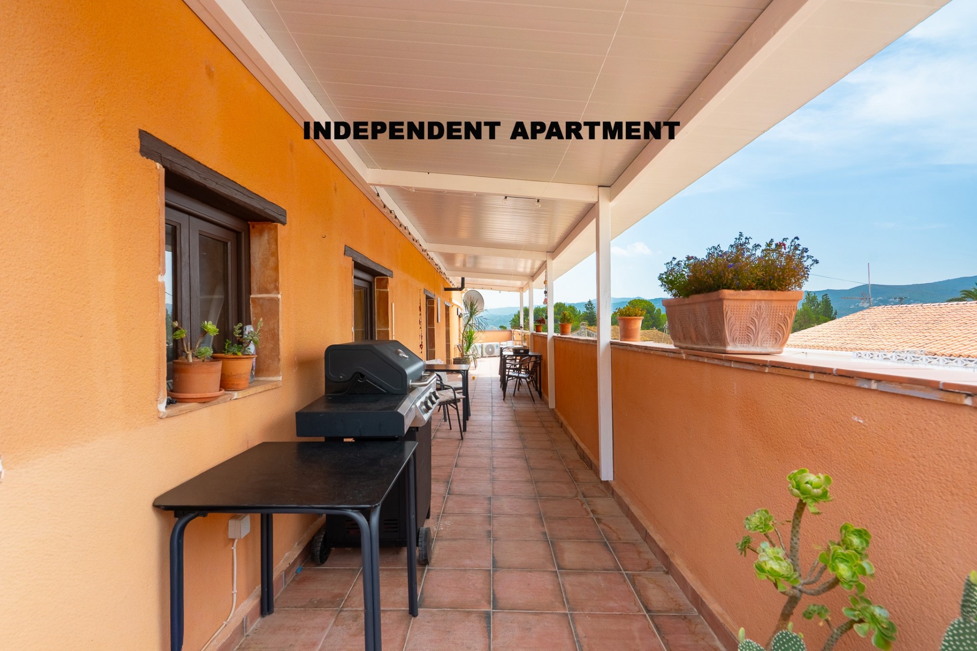 Resale - Commercial -
Sagra - Center