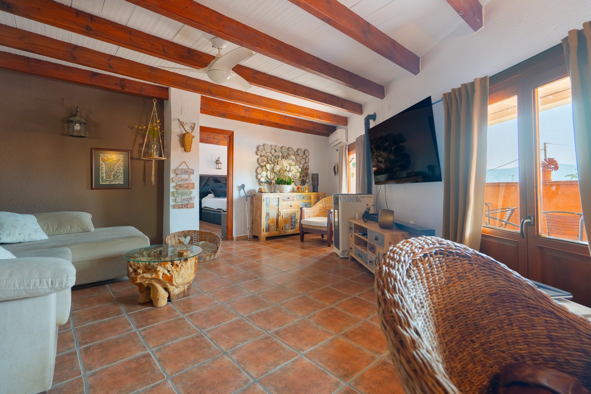 Resale - Commercial -
Sagra - Center