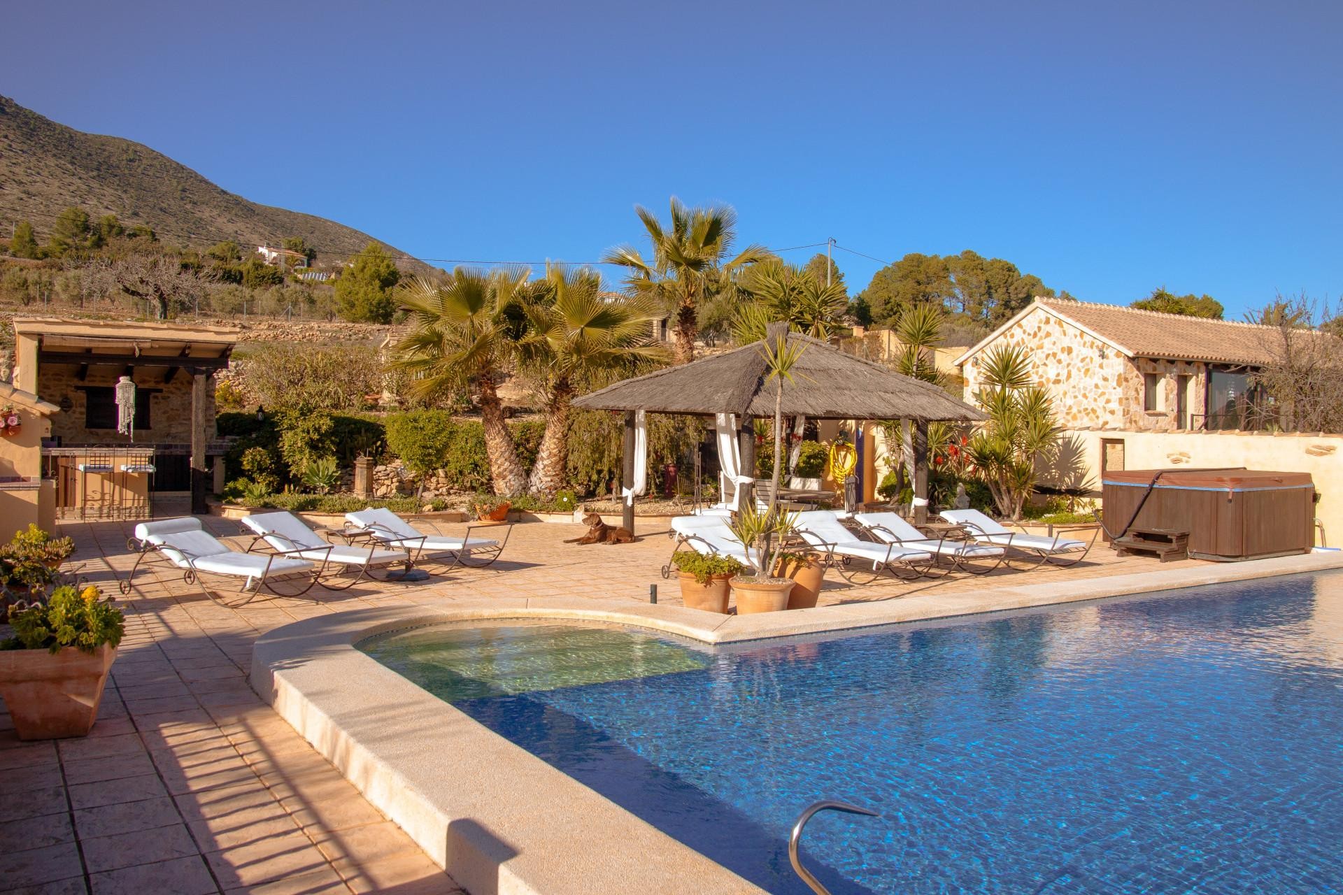 Resale - Country house -
Benissa - Benissa pueblo