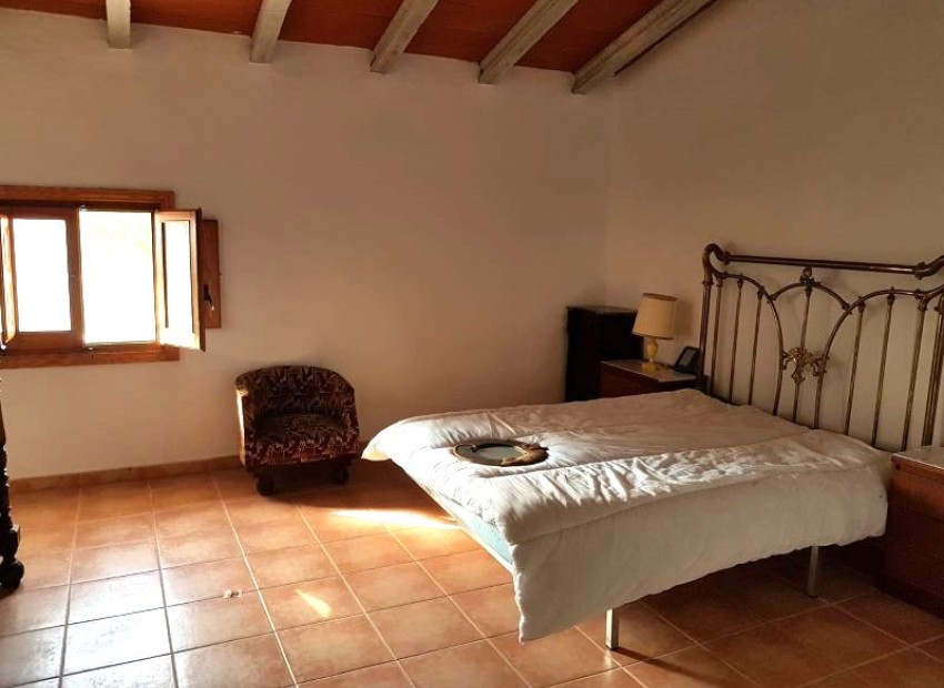 Resale - Country house -
Murcia