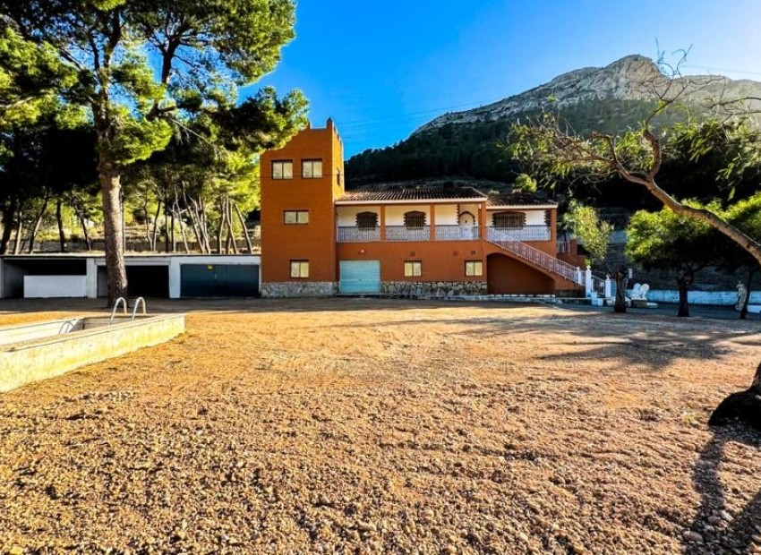 Resale - Countryhouse -
Finestrat - Finestrat pueblo