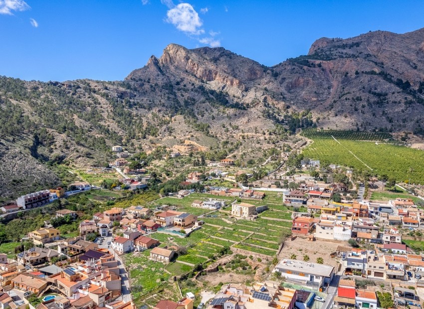 Resale - Countryhouse -
Orihuela