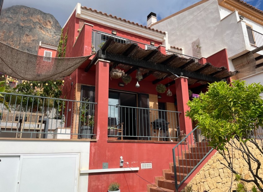 Resale - Detached House -
Polop - Hills