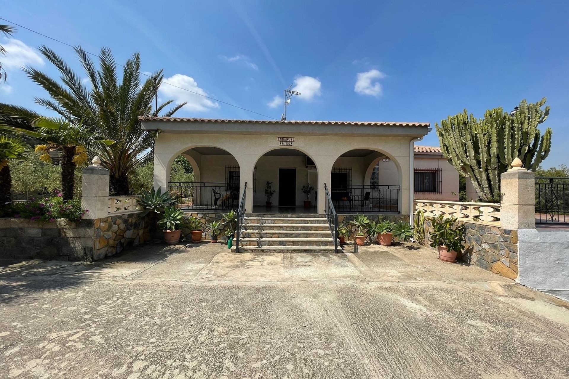 Resale - Detached Villa -
El Rebolledo