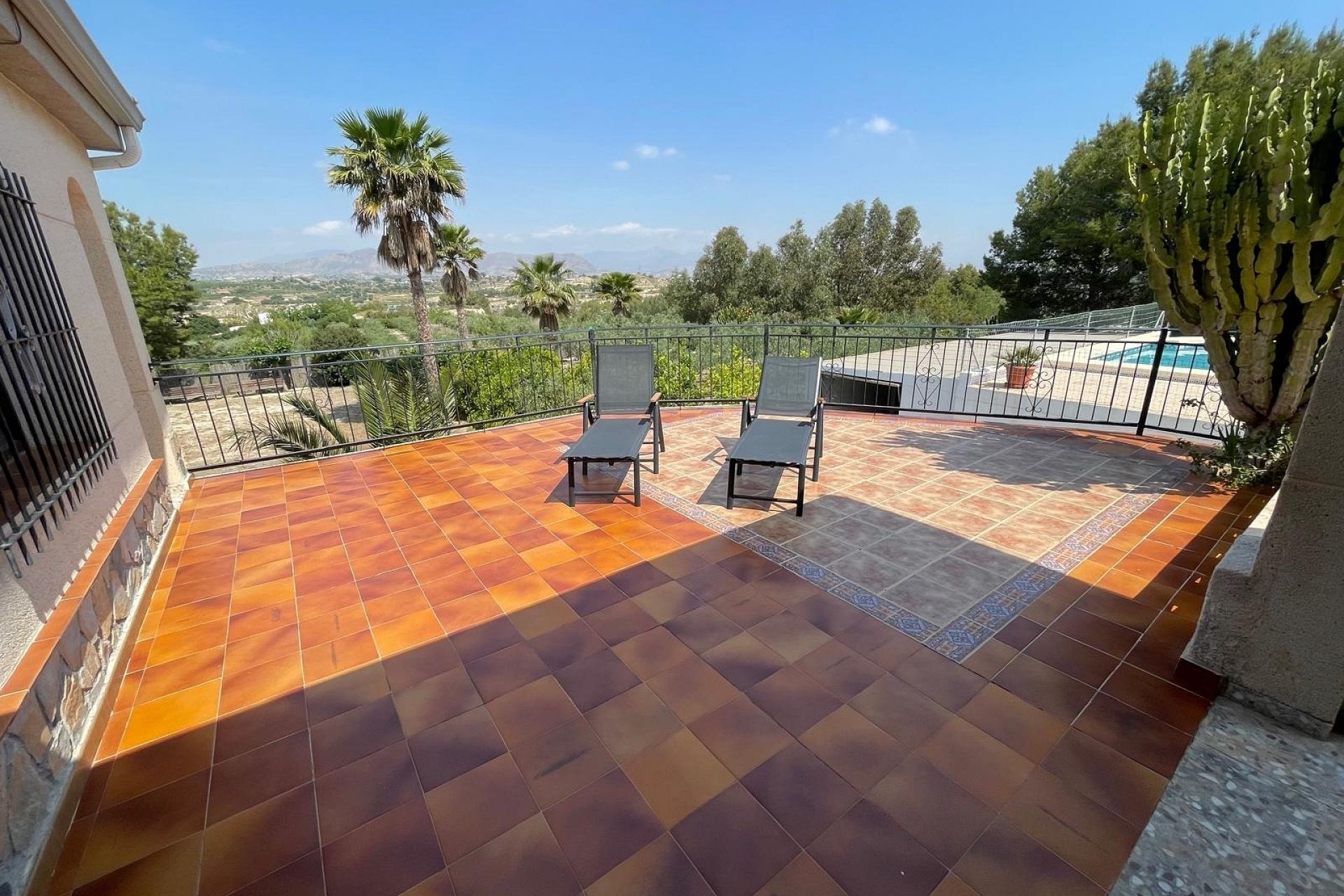 Resale - Detached Villa -
El Rebolledo