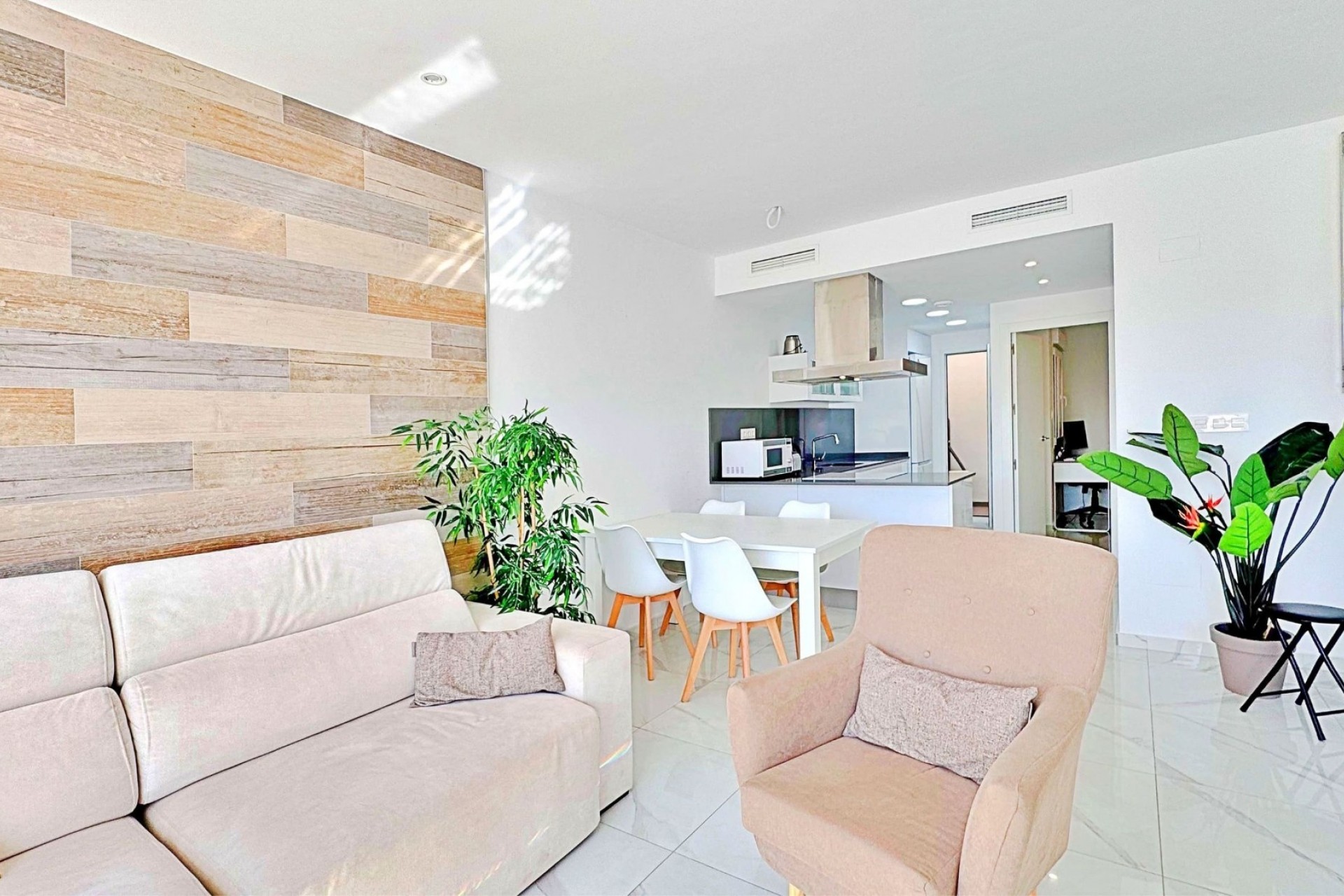 Resale - Duplex -
Los Balcones