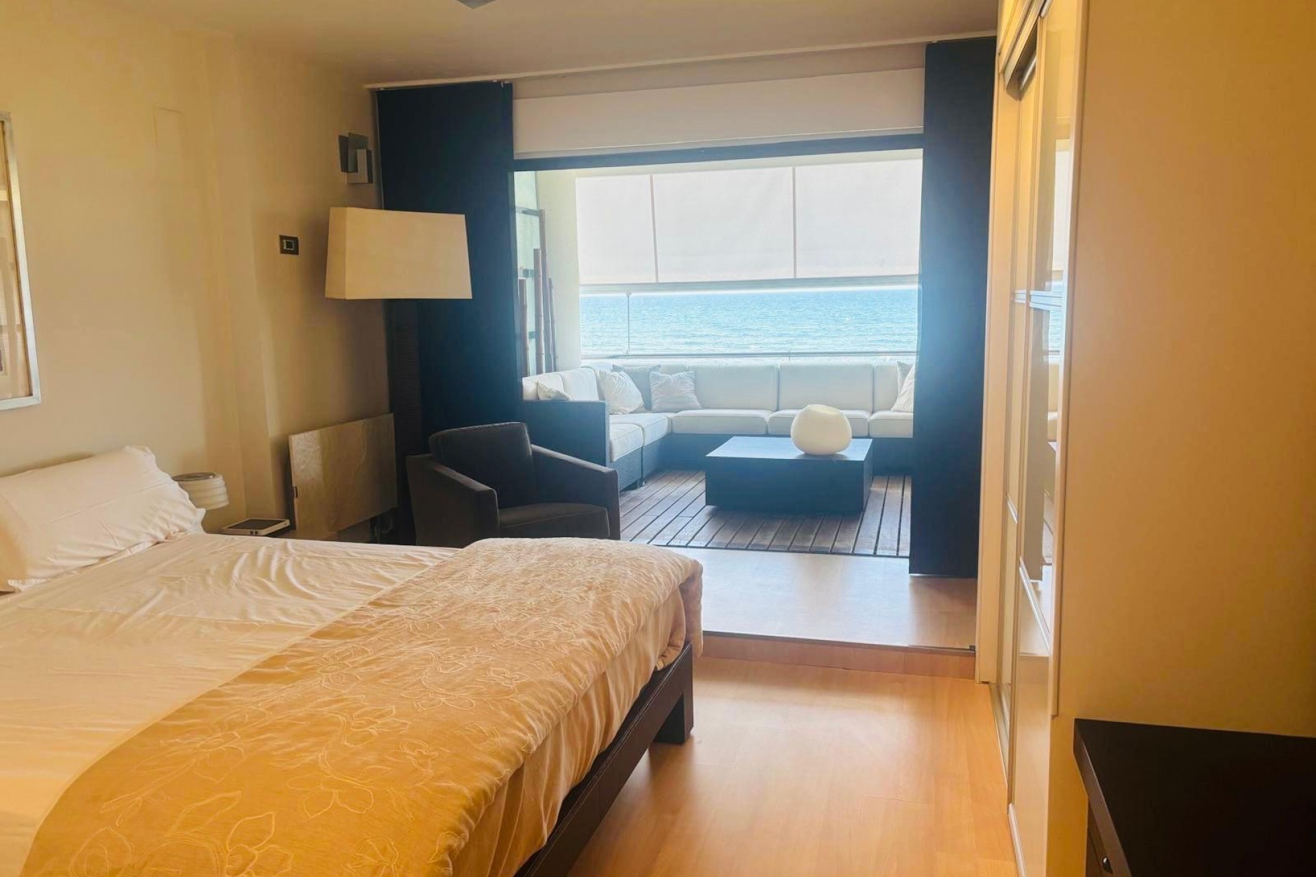 Resale - Duplex -
Oliva - Oliva Nova