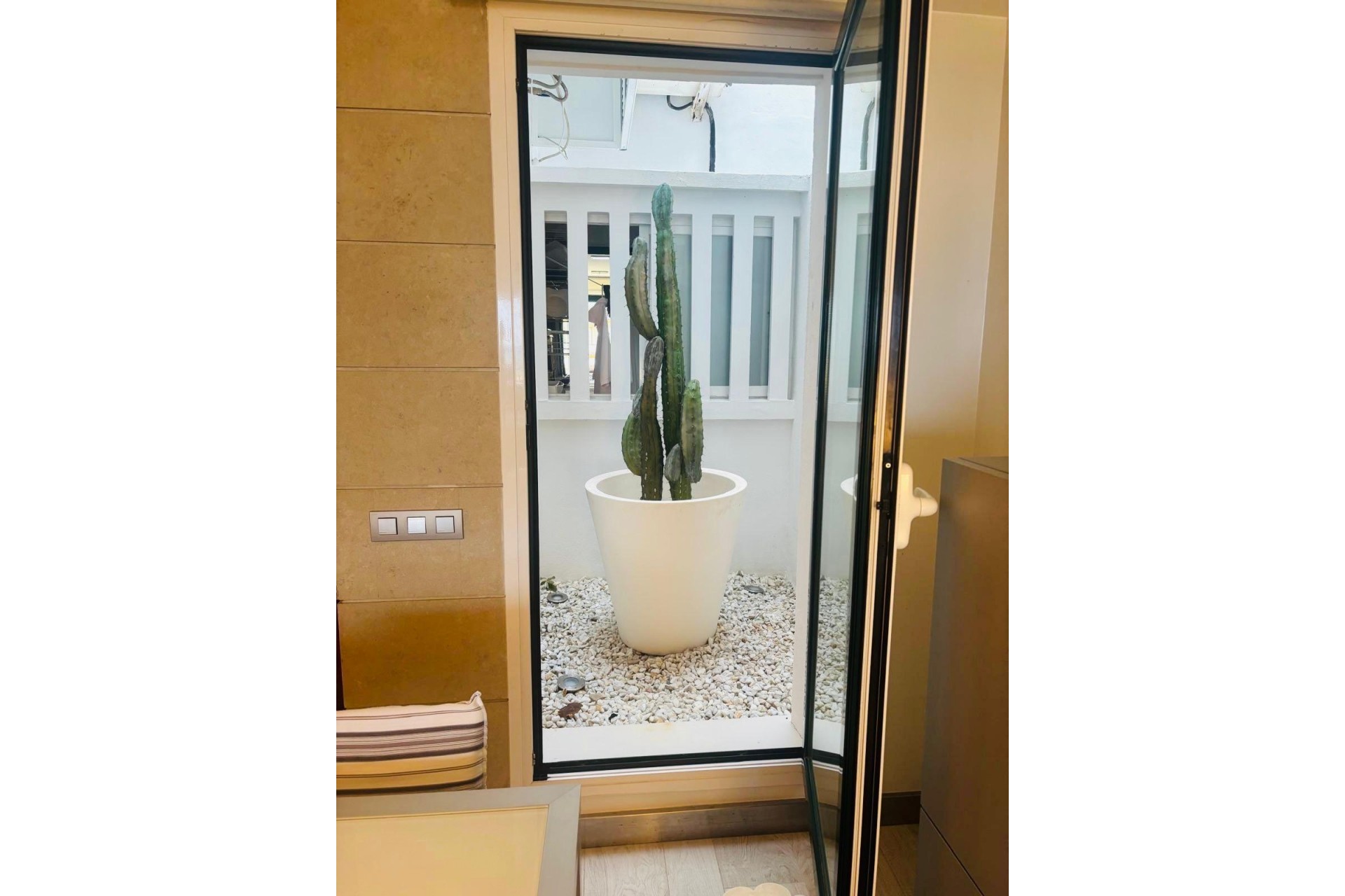 Resale - Duplex -
Oliva - Oliva Nova