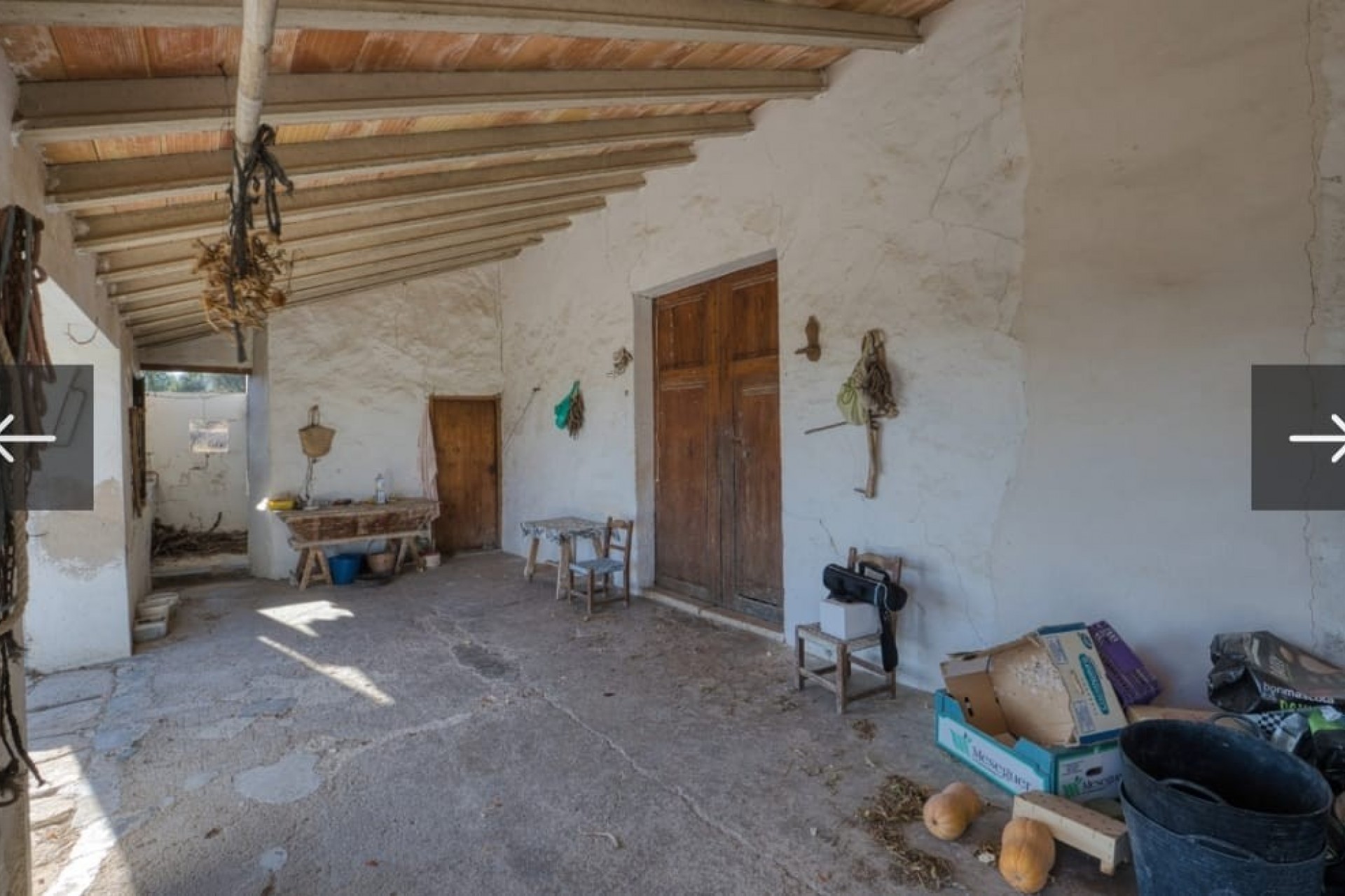 Resale - Finca -
Benissa