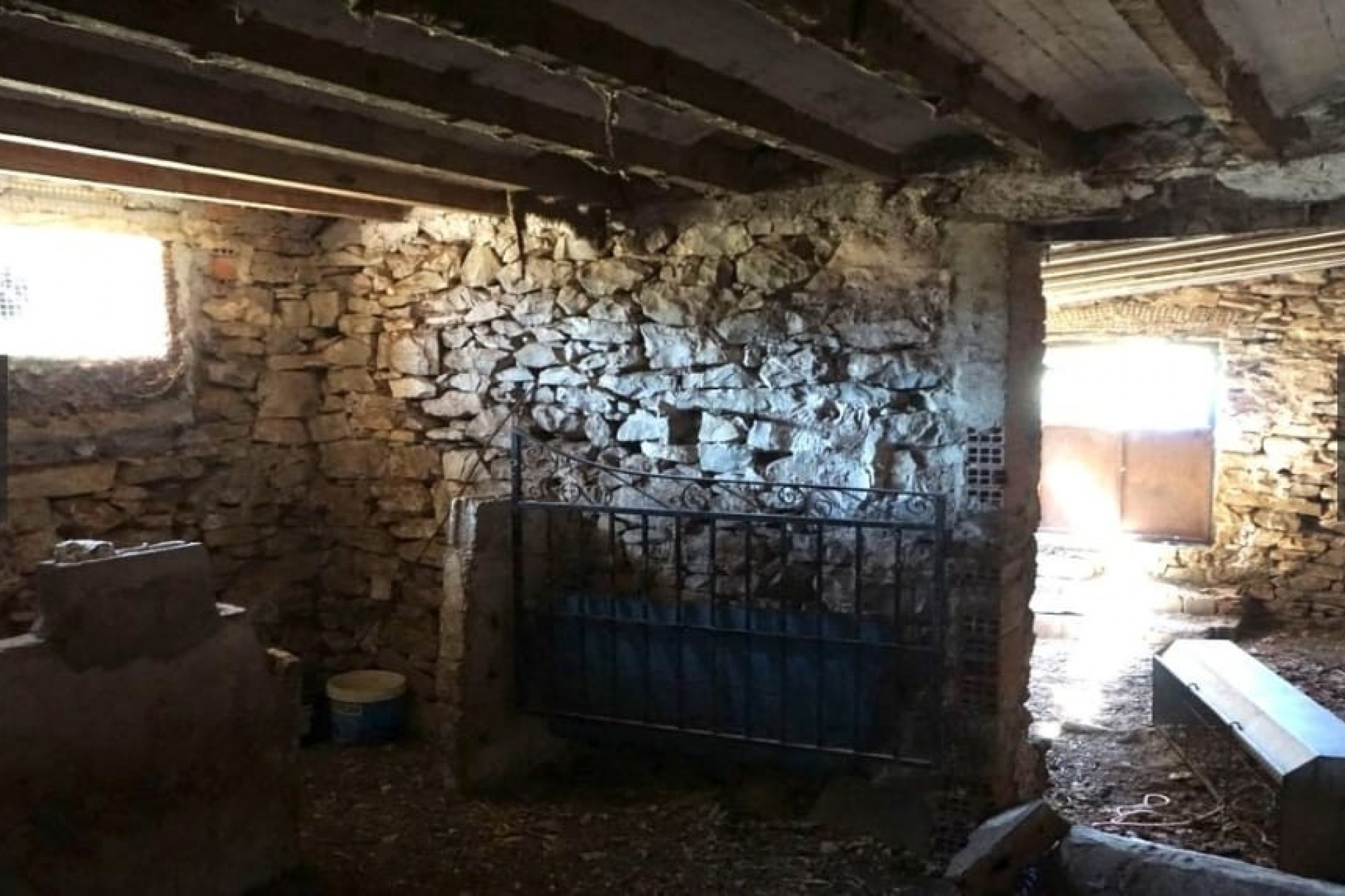 Resale - Finca -
Benissa