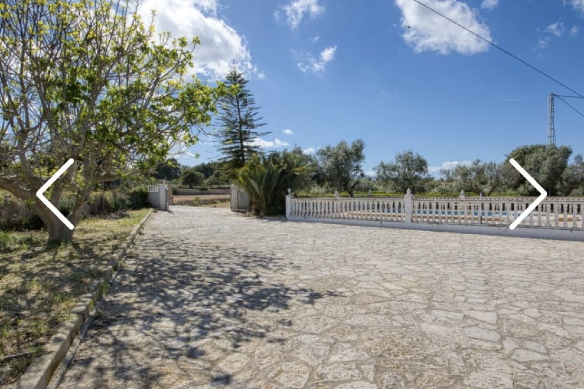 Resale - Finca -
Benissa