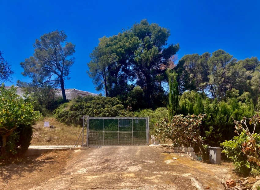 Resale - Finca -
Callosa De Ensarrià