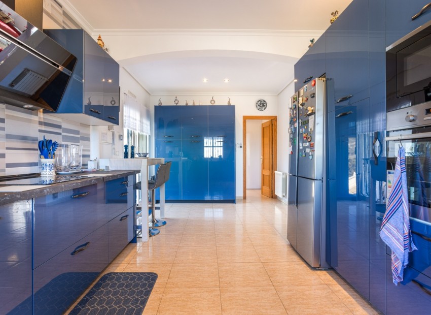 Resale - Finca - Country Property -
La Zarza