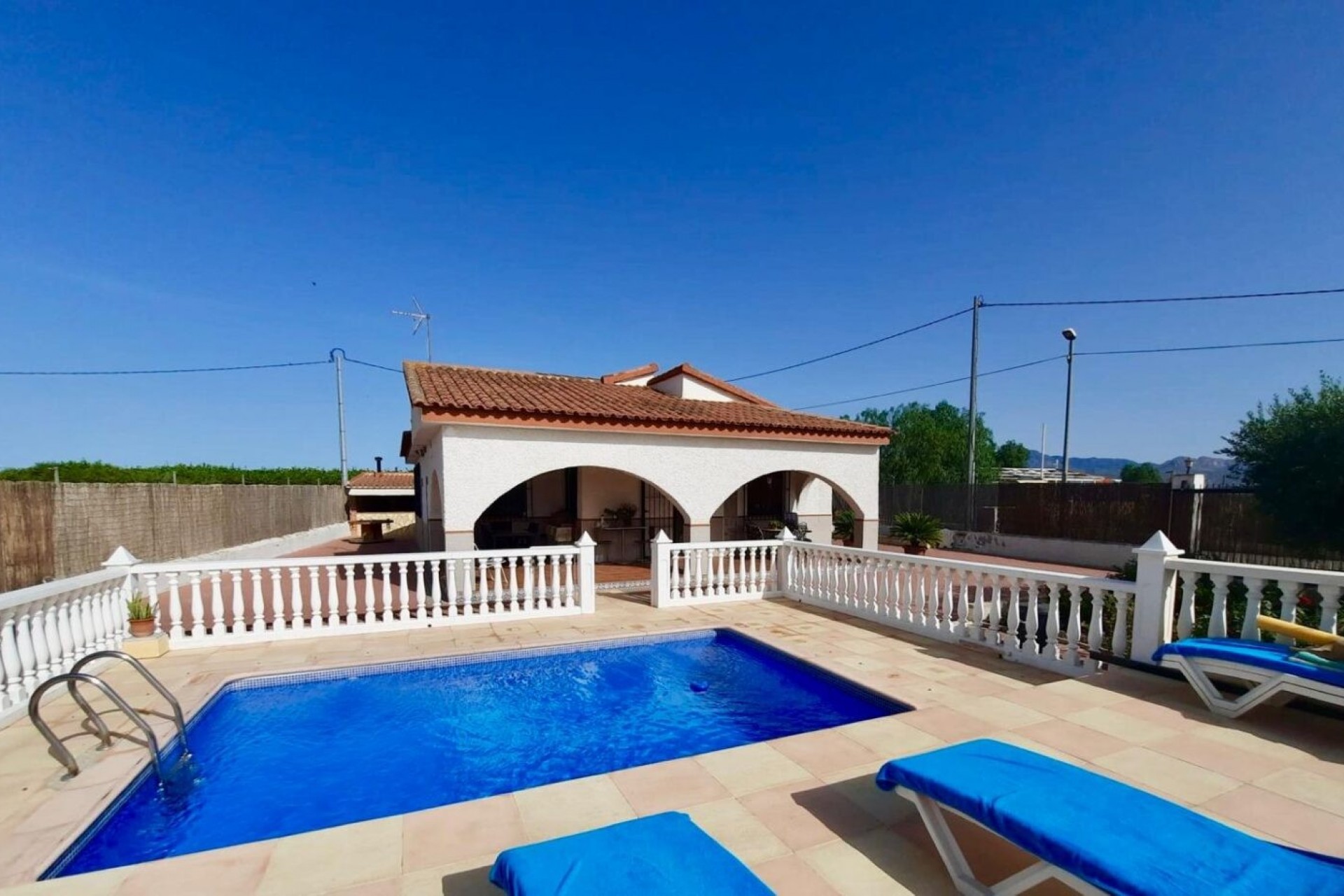 Resale - Finca -
Fortuna