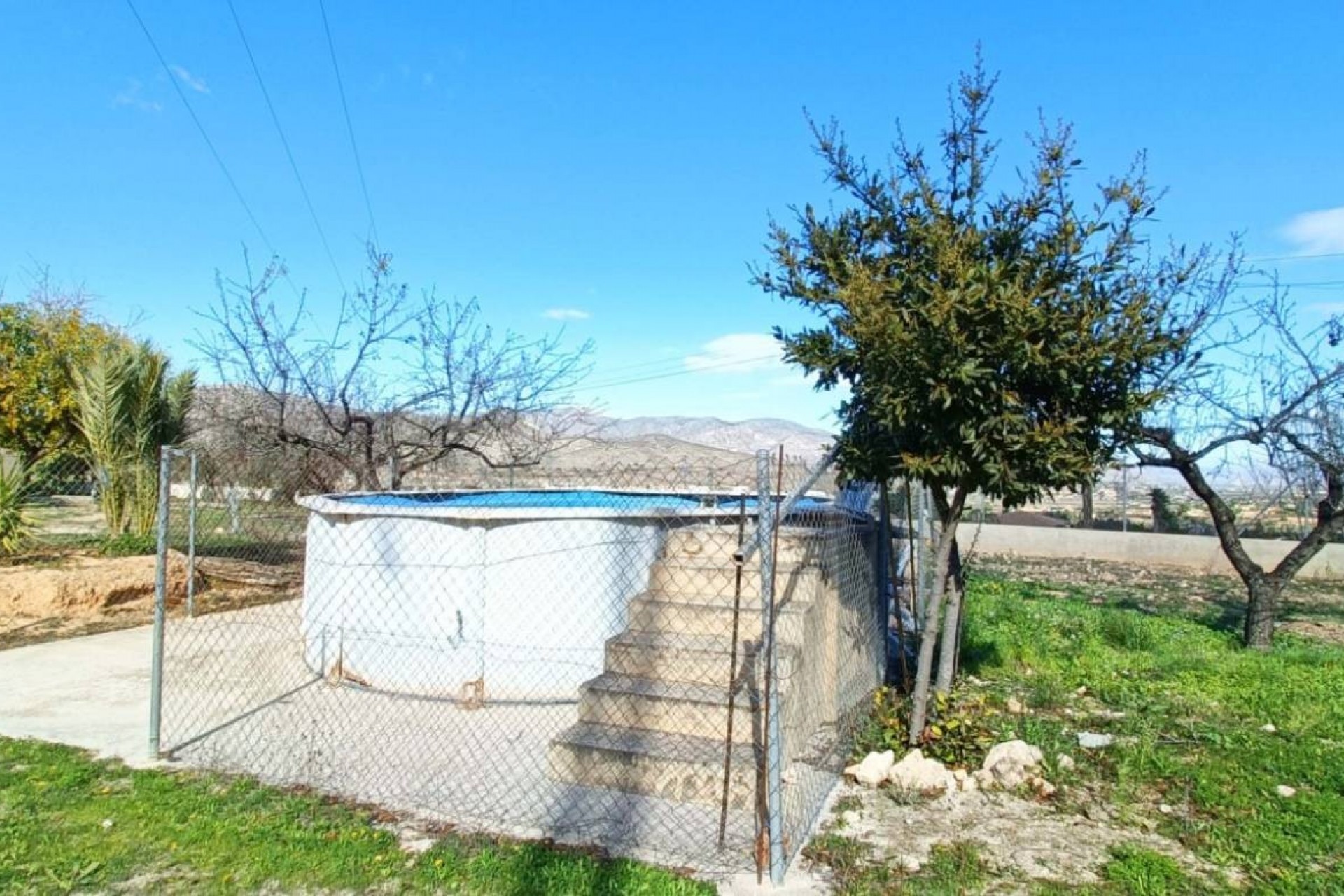 Resale - Finca -
Hondón de los Fráiles