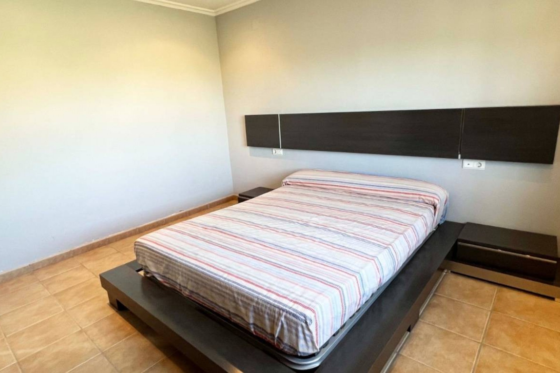 Resale - Finca -
Hondón de los Fráiles