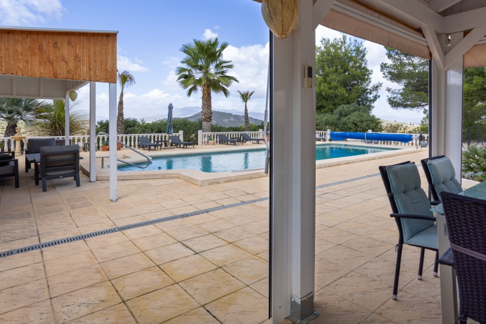 Resale - Finca -
La Zarza