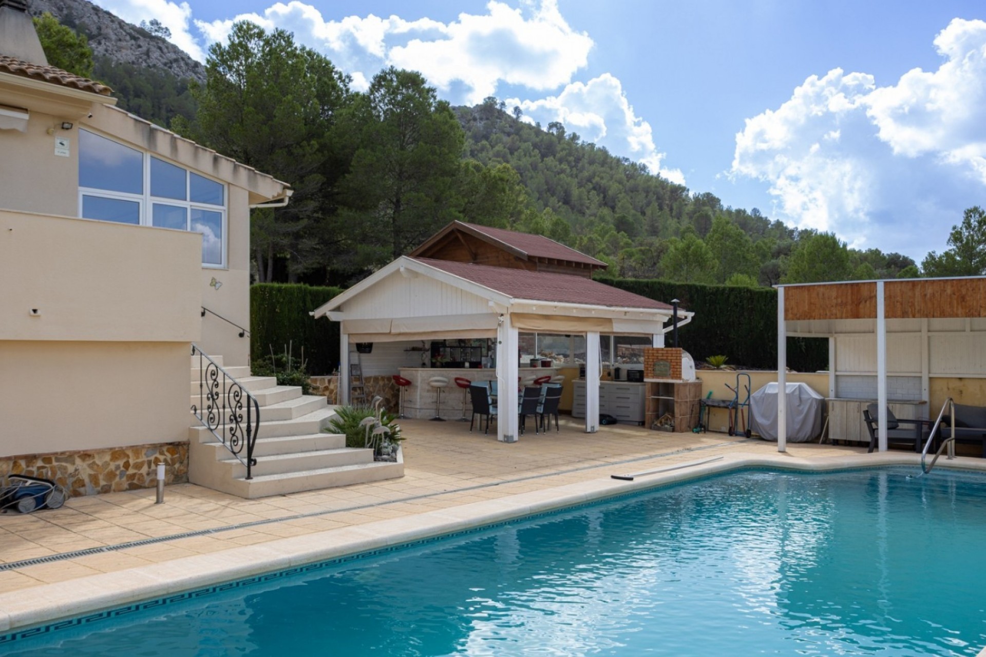 Resale - Finca -
La Zarza