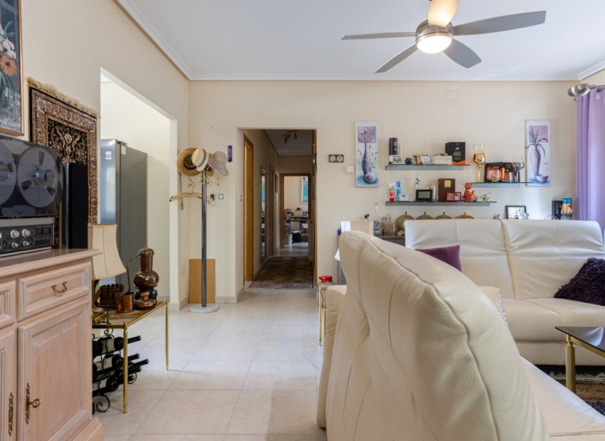 Resale - Finca -
La Zarza