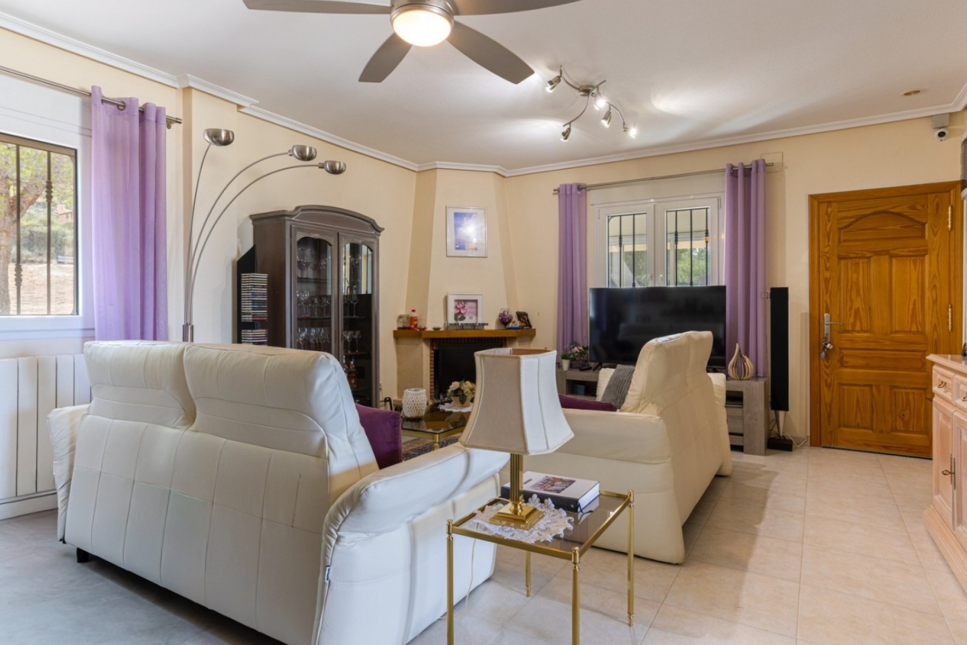 Resale - Finca -
La Zarza