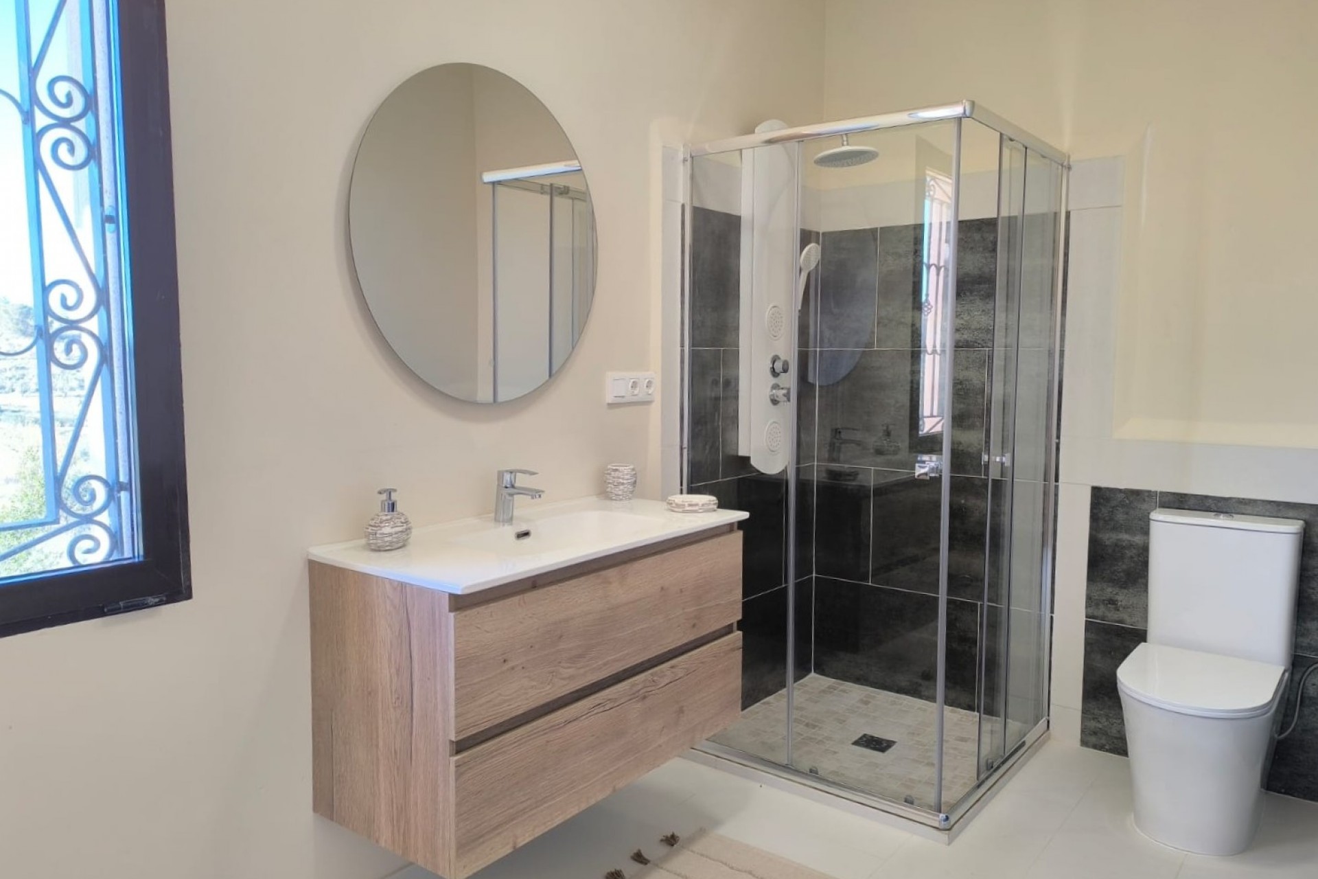 Resale - Finca -
La Zarza