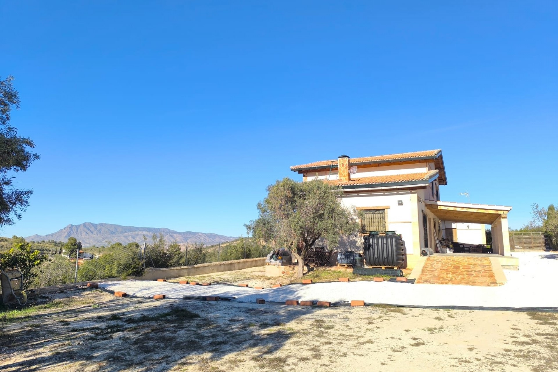 Resale - Finca -
La Zarza