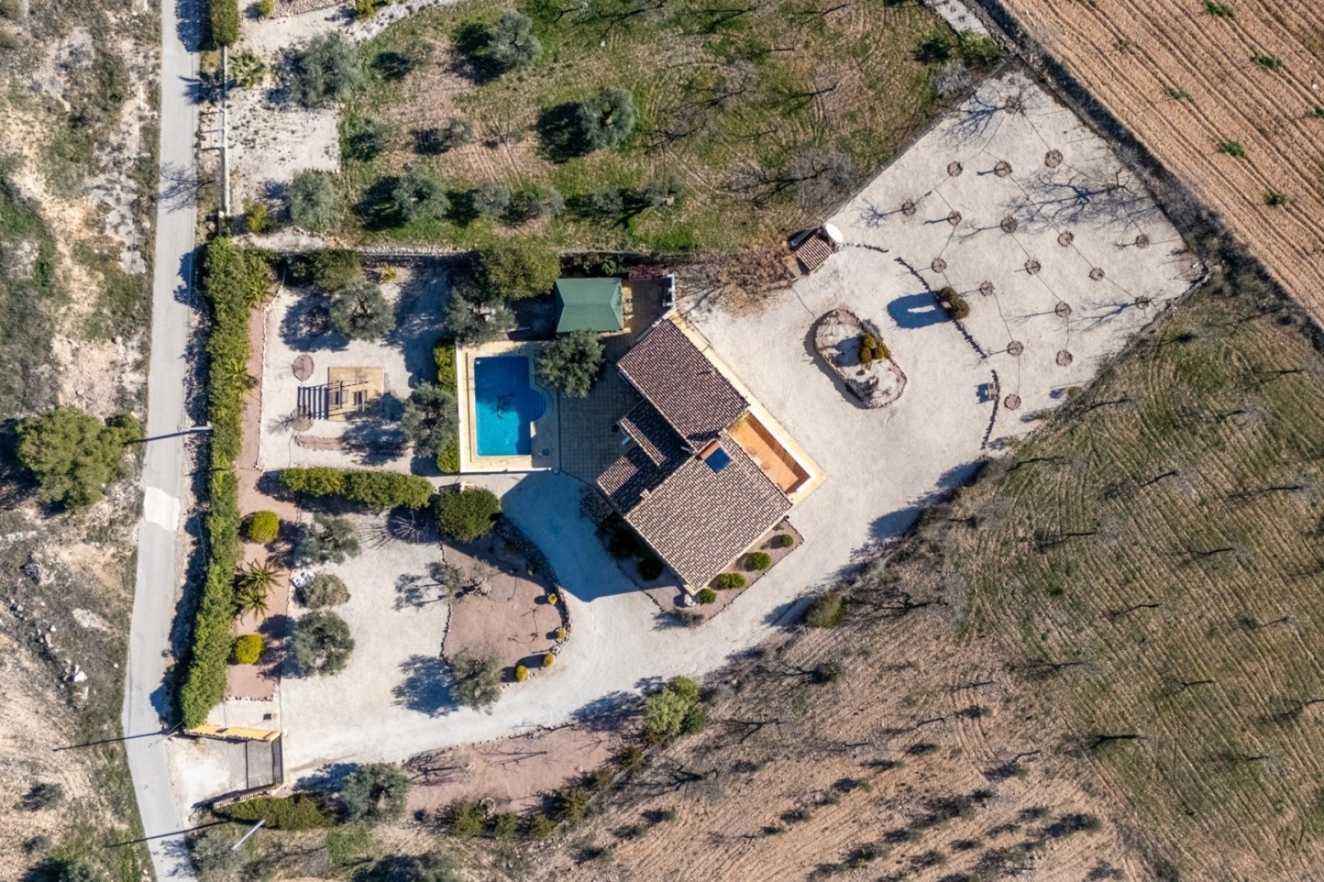 Resale - Finca -
La Zarza