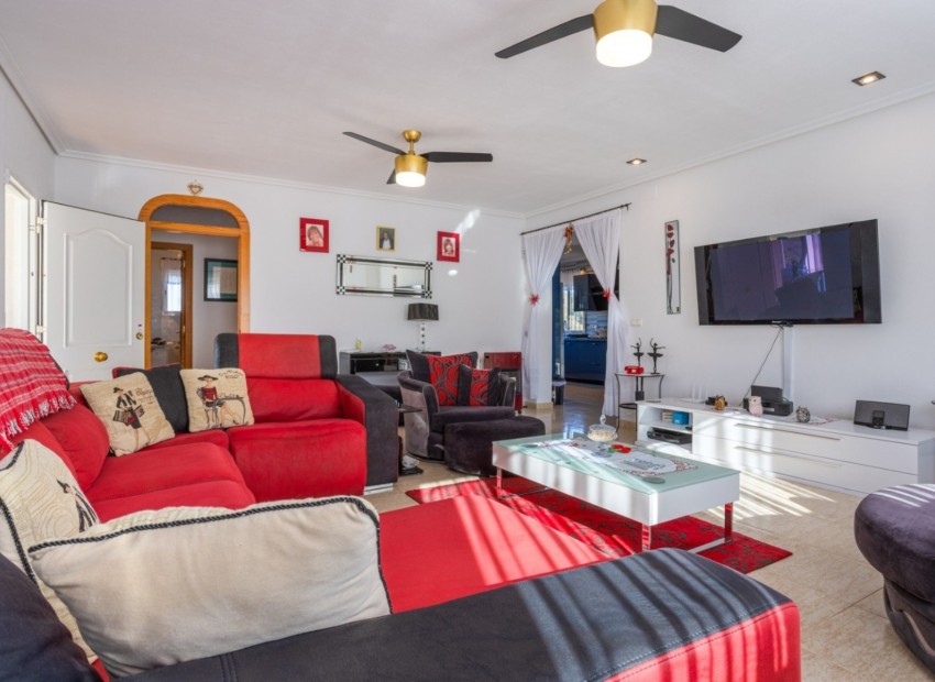 Resale - Finca -
La Zarza