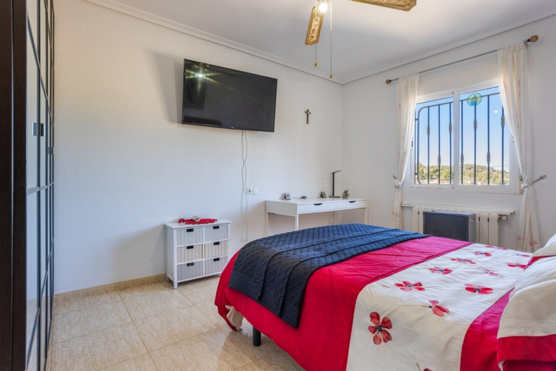 Resale - Finca -
La Zarza