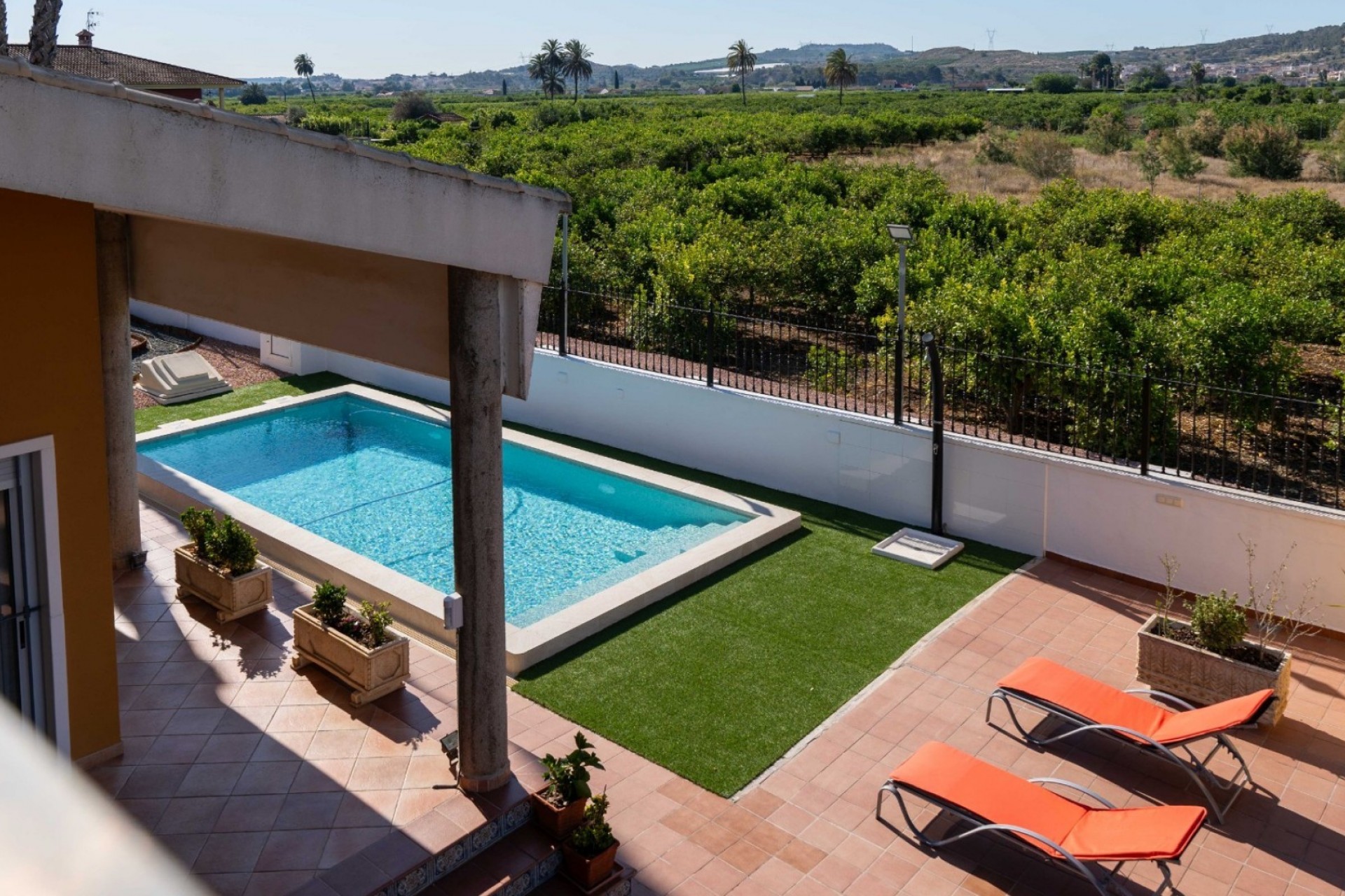 Resale - Finca -
Orihuela