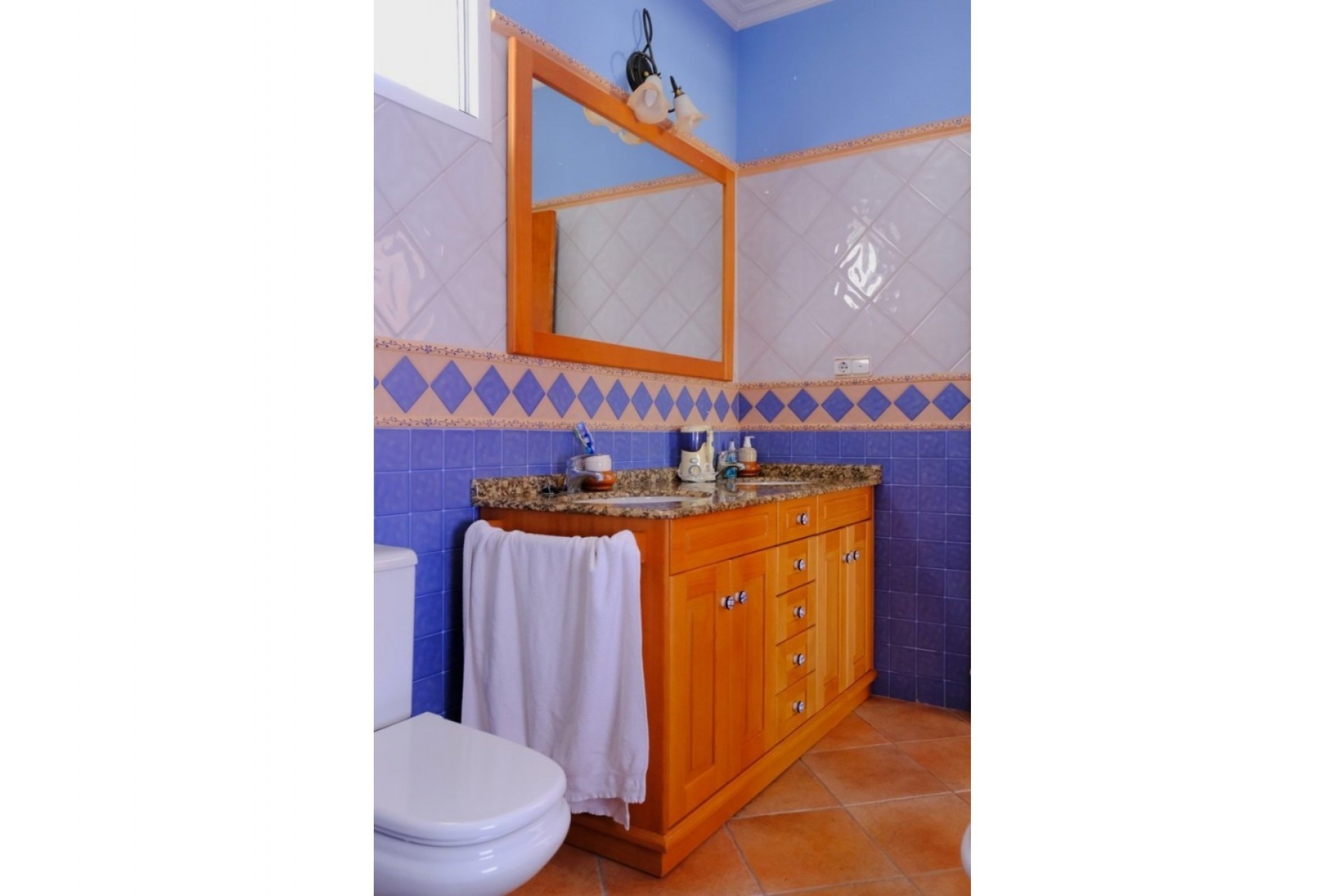 Resale - Finca -
Orihuela