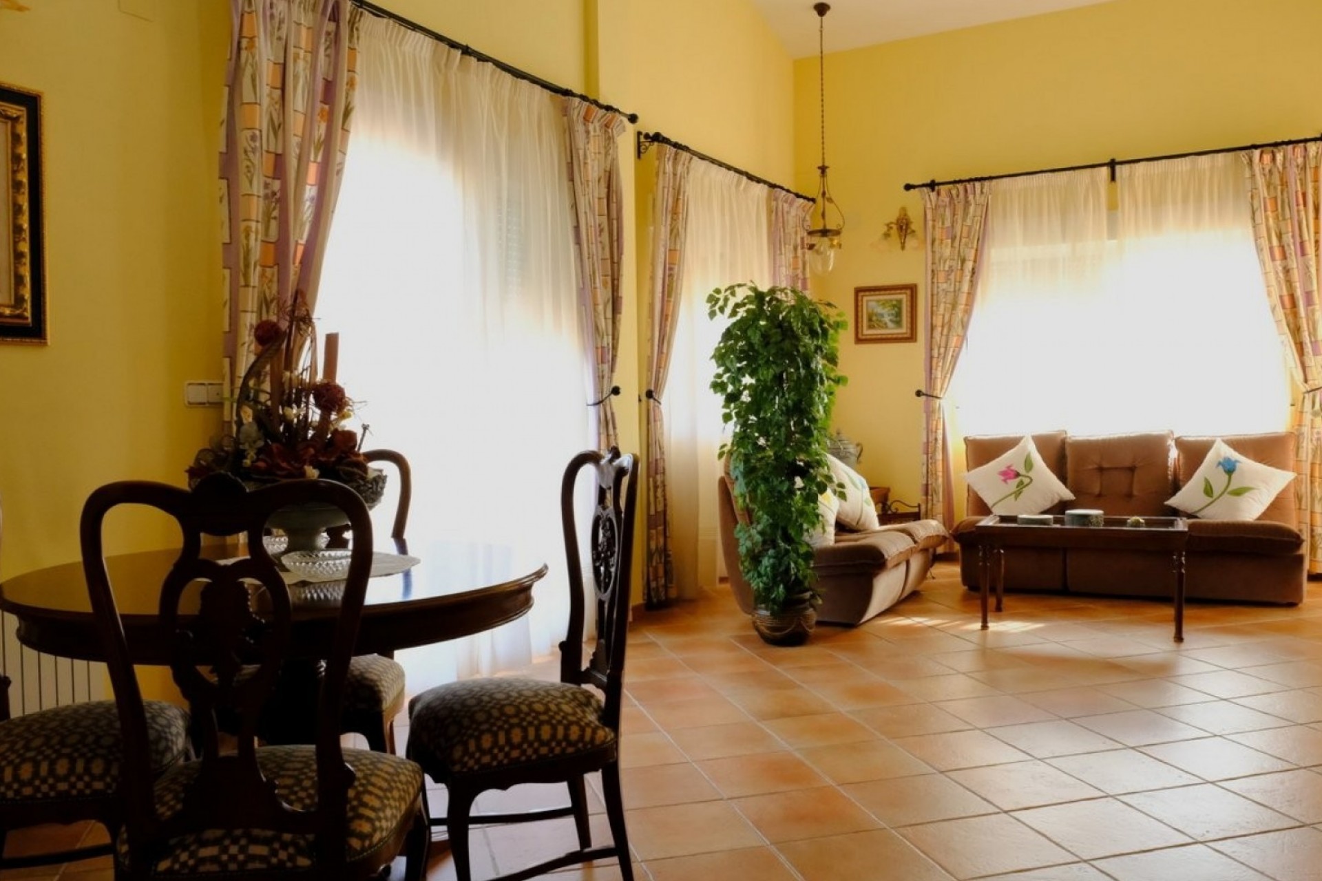 Resale - Finca -
Orihuela