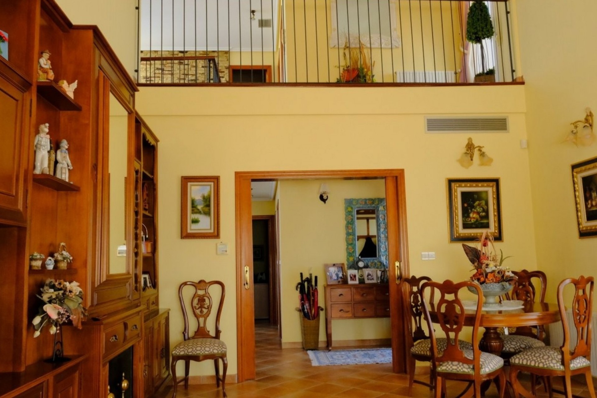 Resale - Finca -
Orihuela