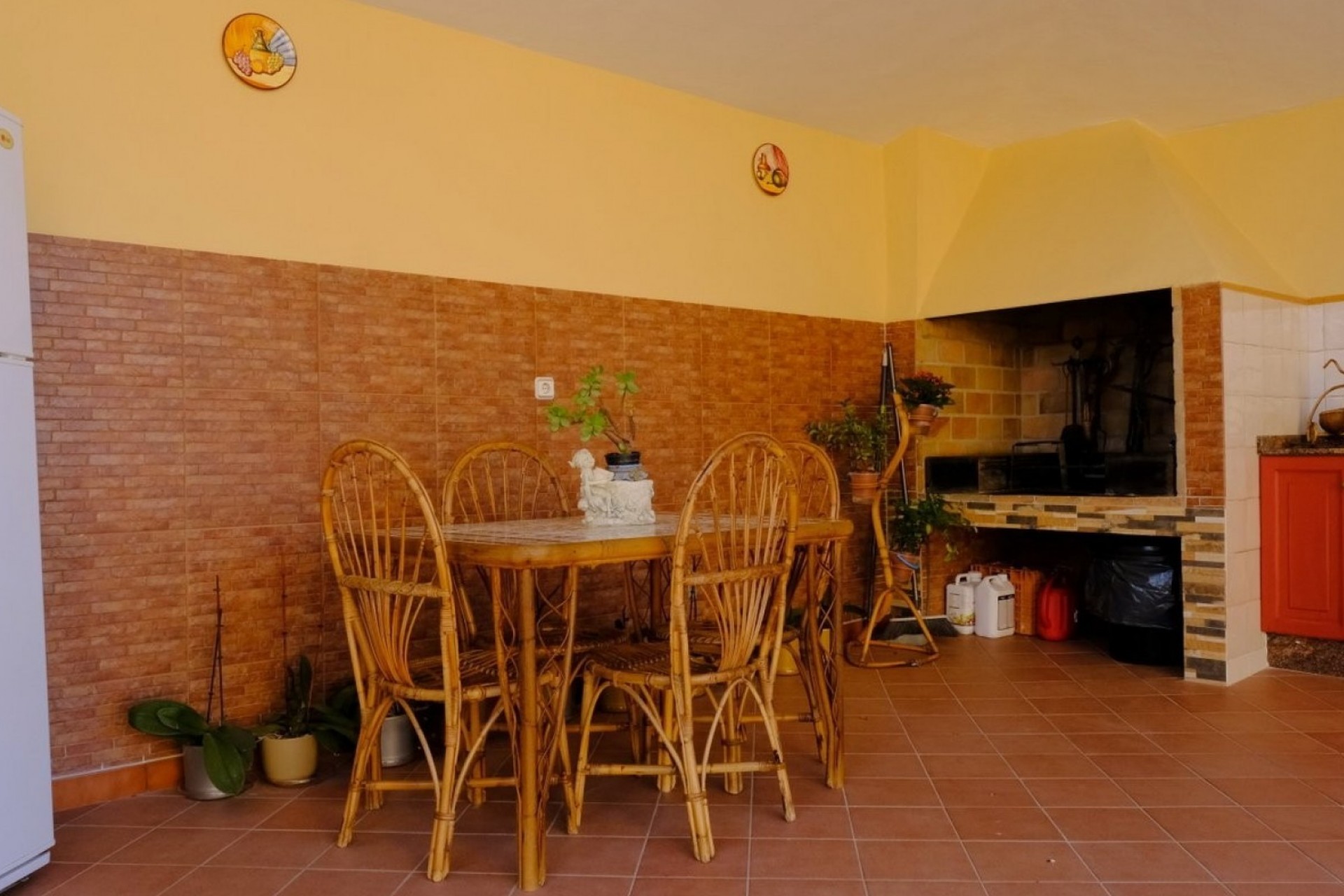 Resale - Finca -
Orihuela