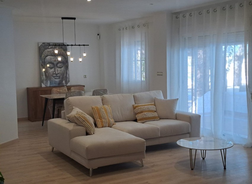 Resale - Finca -
Orihuela