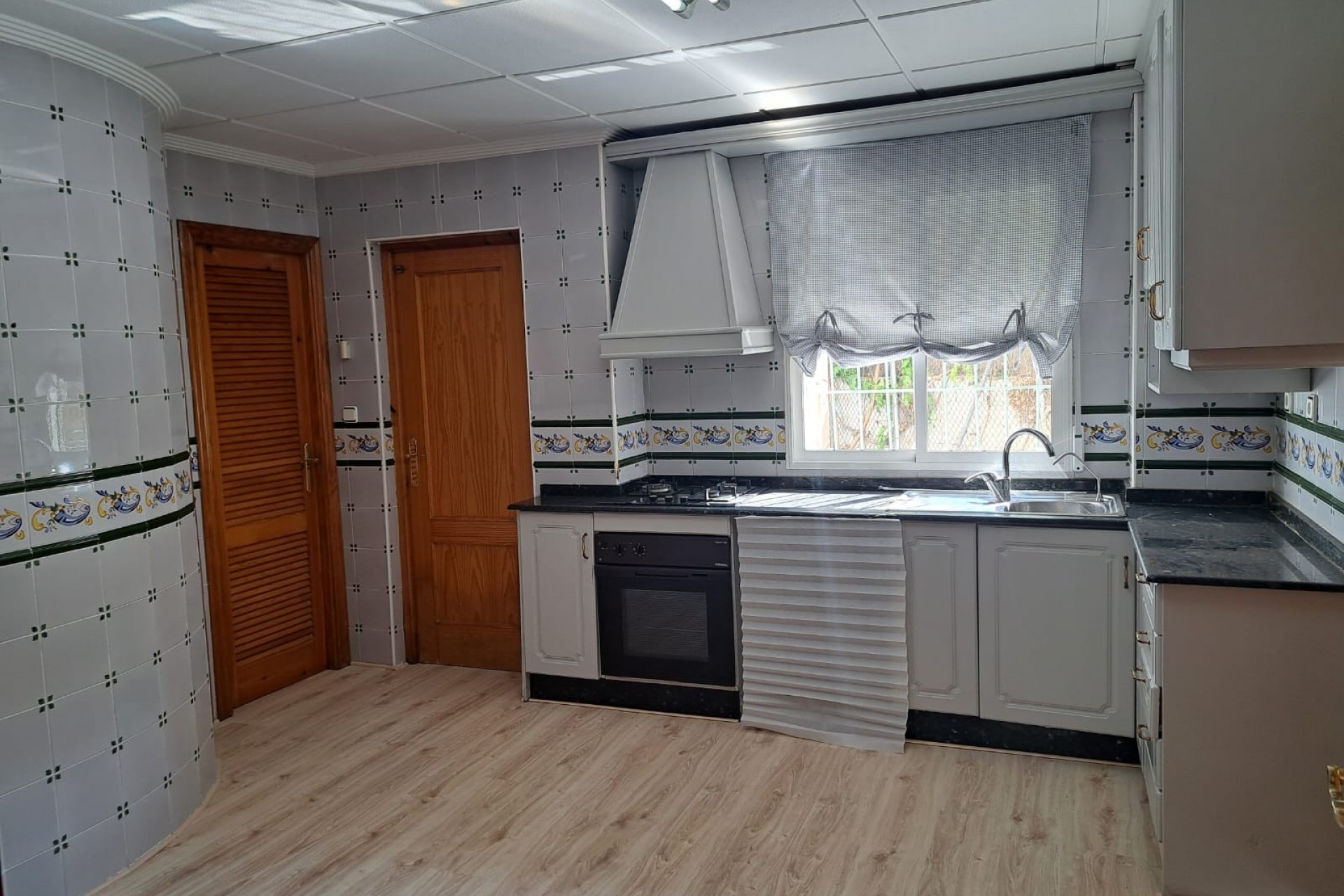 Resale - Finca -
Orihuela