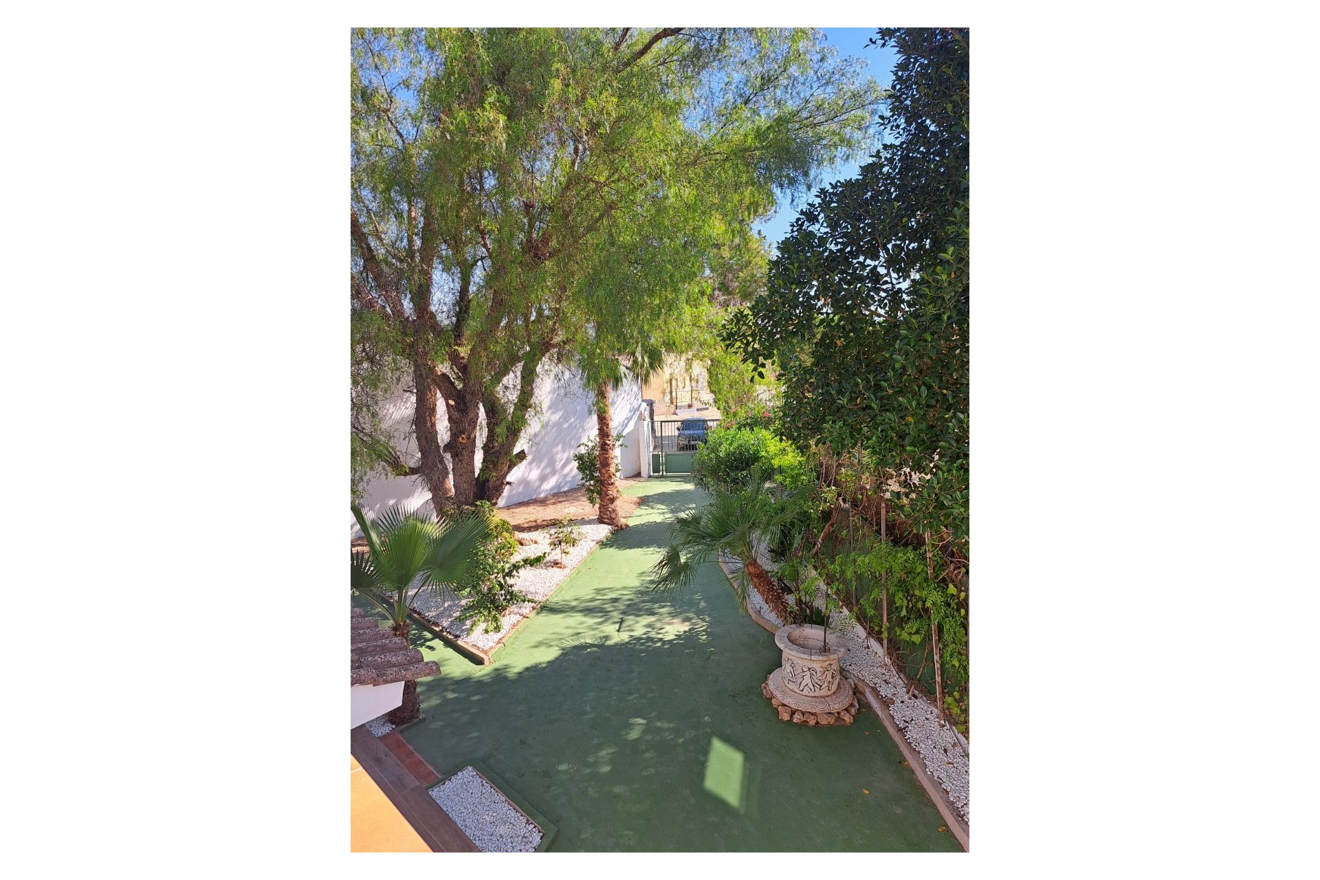 Resale - Finca -
Orihuela