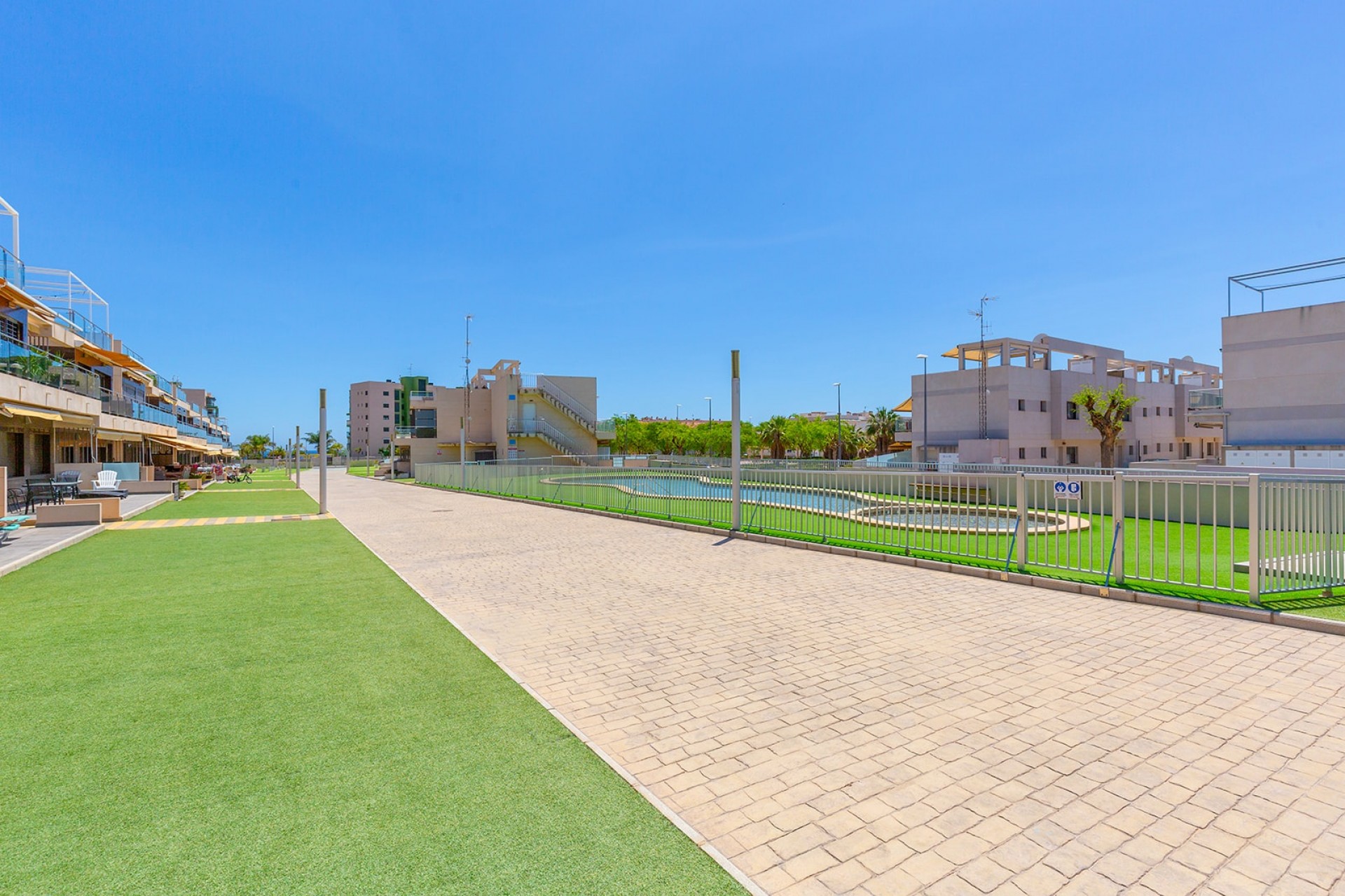 Resale - high-bungalow -
Pilar de la Horadada - Torre de la Horadada
