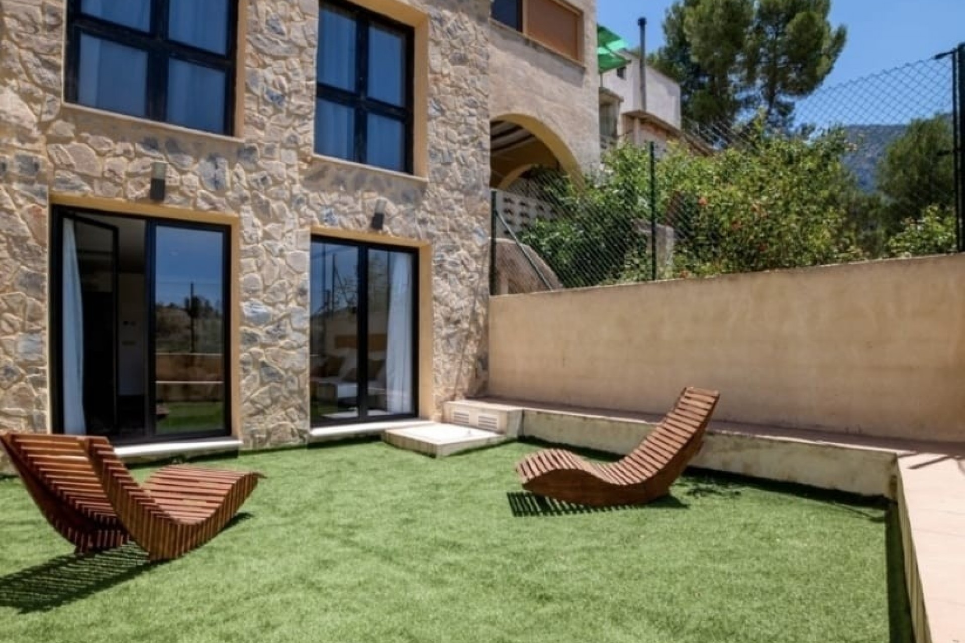 Resale - Hotel -
Alcoy