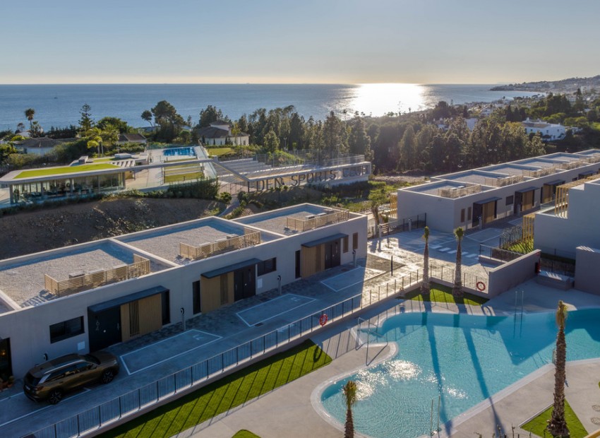 Resale - House -
El Chaparral