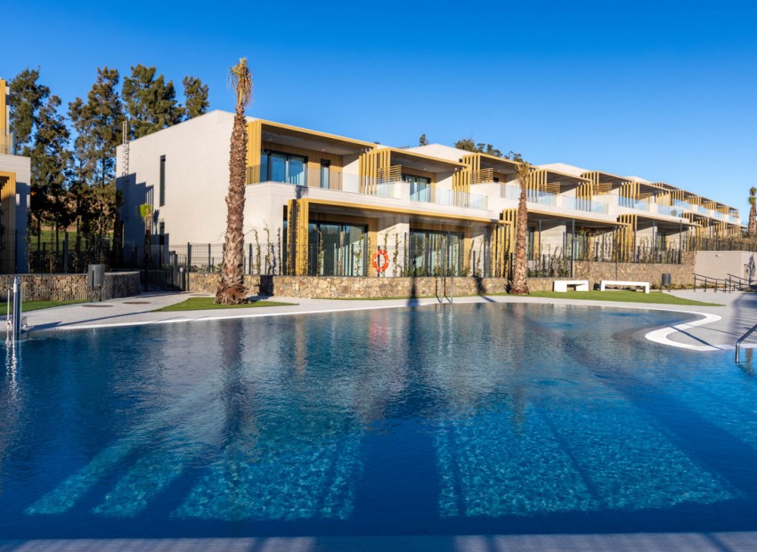 Resale - House -
El Chaparral