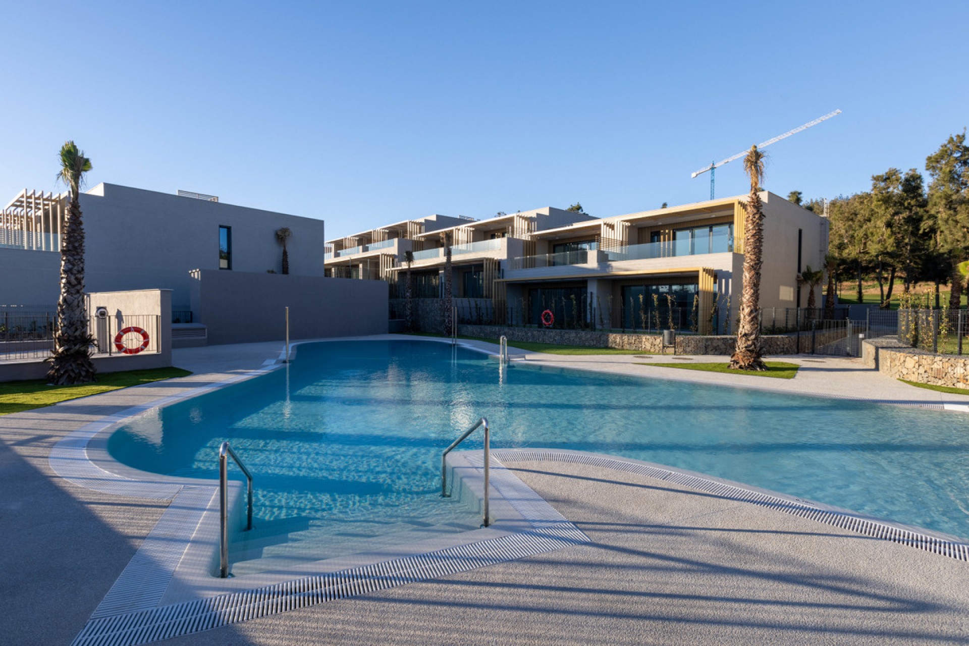 Resale - House -
El Chaparral