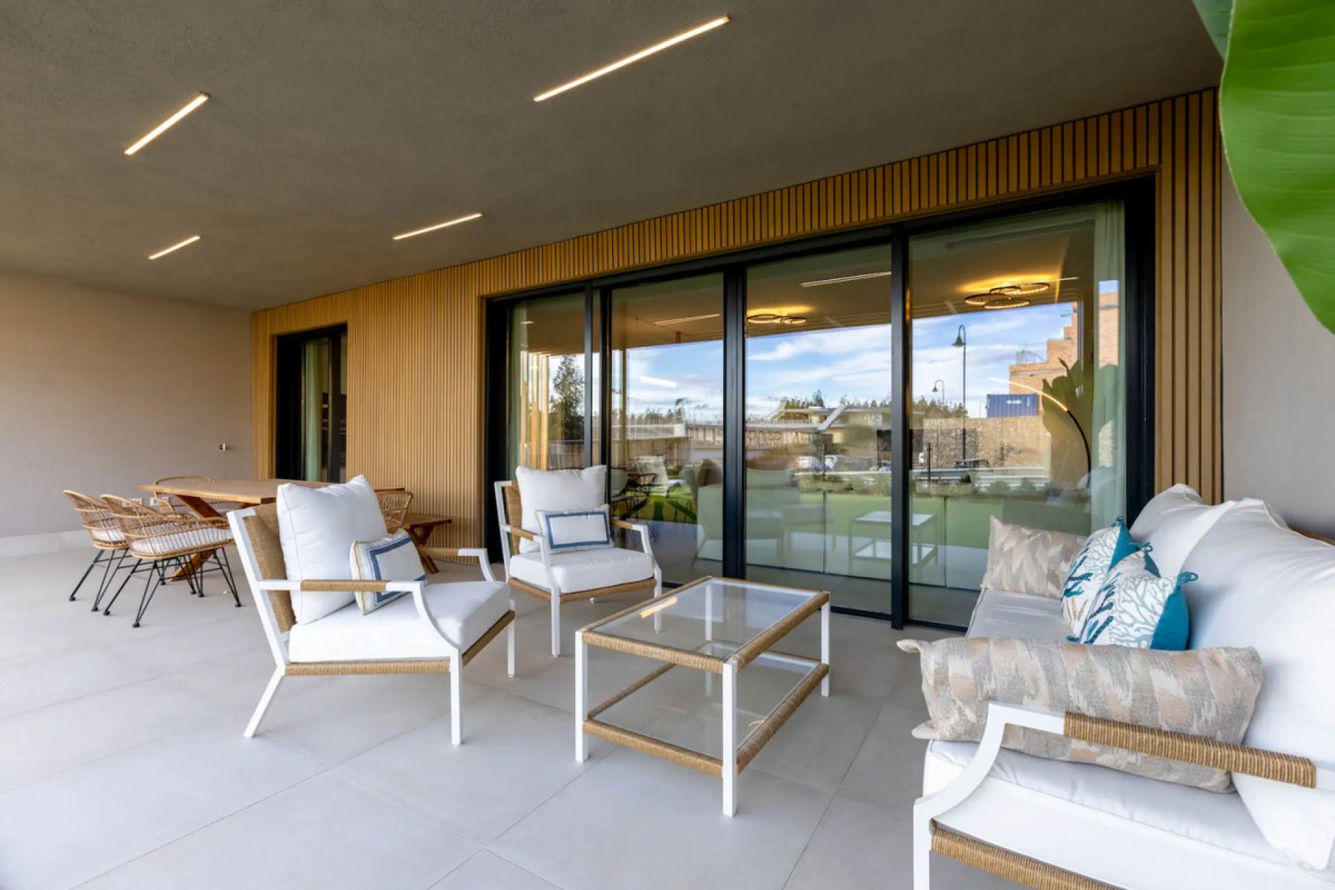 Resale - House -
El Chaparral