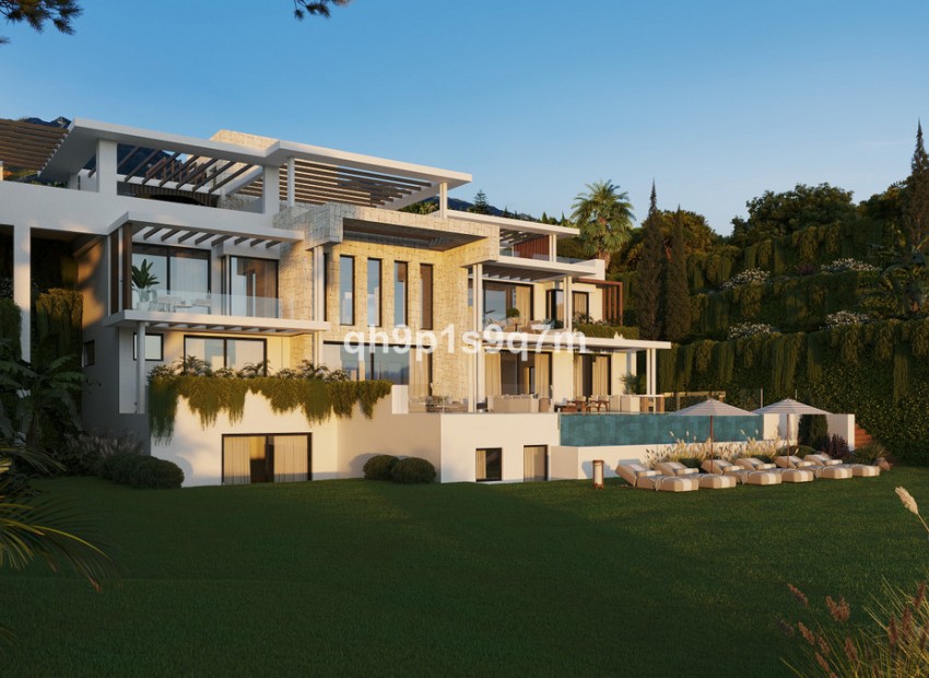 Resale - House -
Estepona