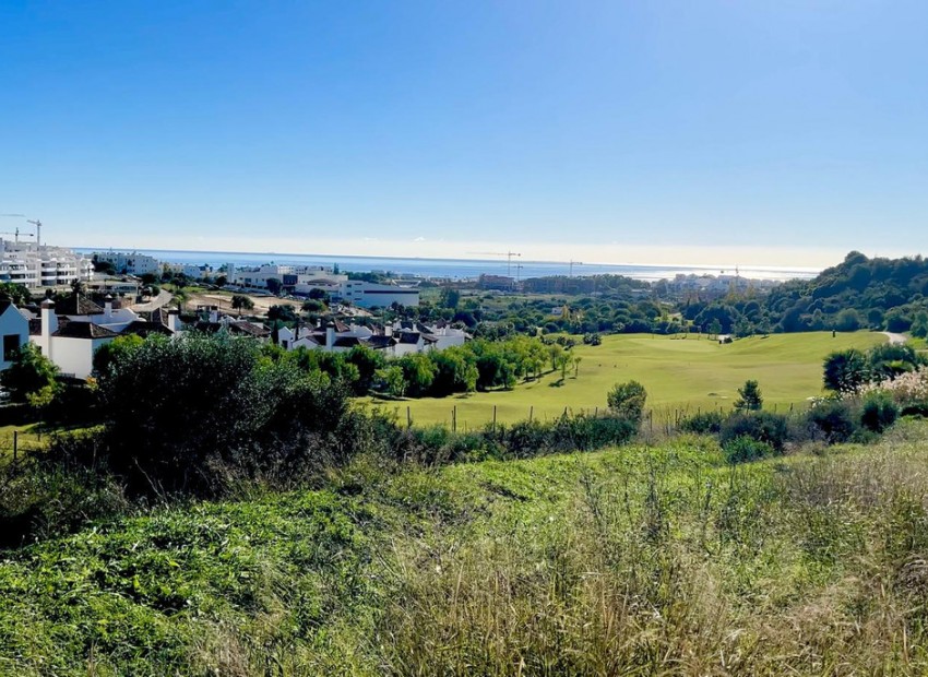 Resale - House -
Estepona