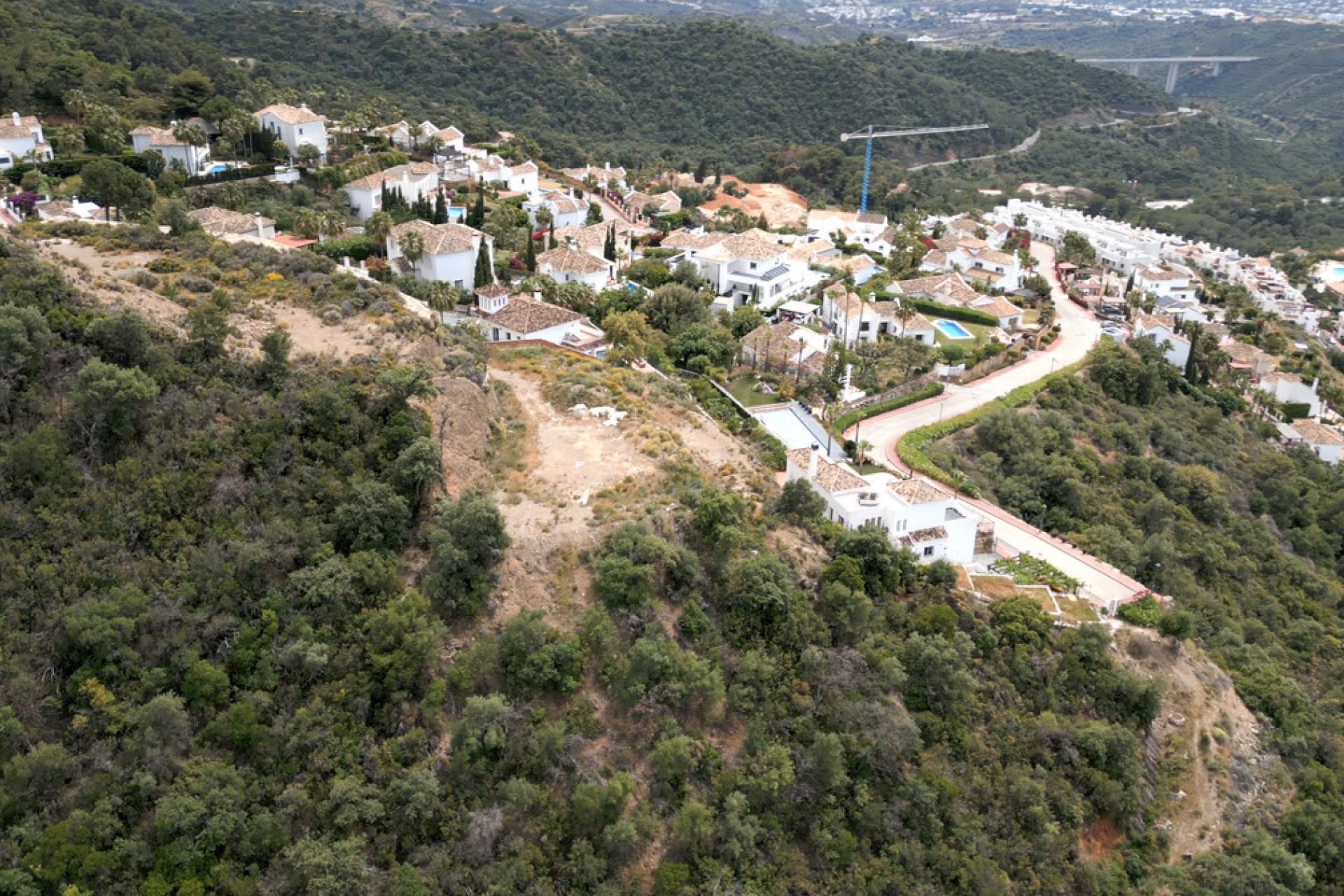 Resale - House -
Istán