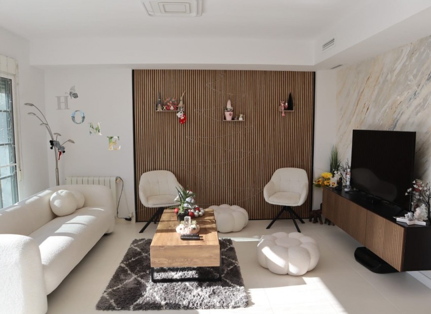 Resale - House -
La Nucía