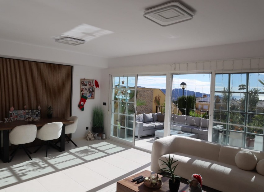 Resale - House -
La Nucía