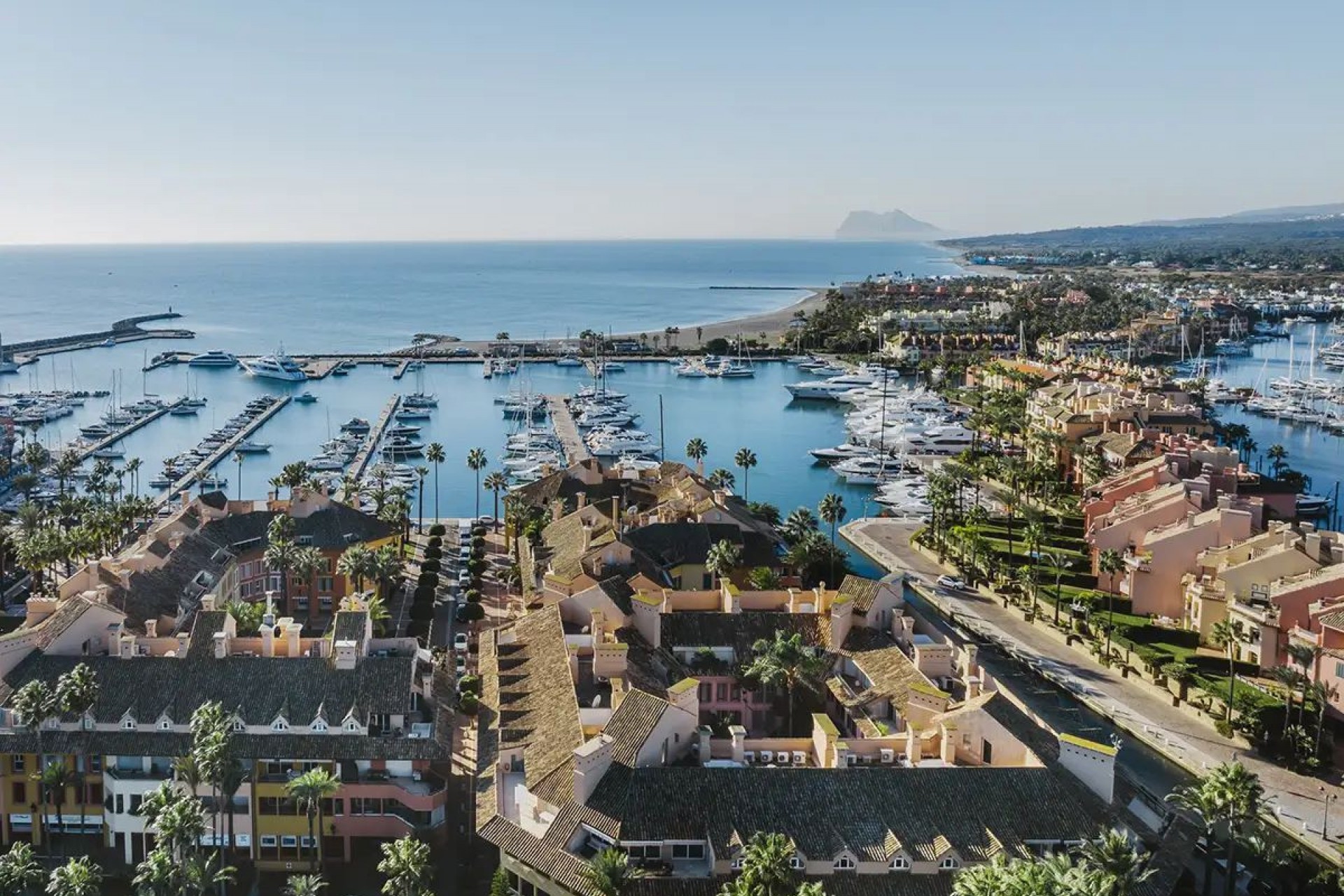 Resale - House -
Sotogrande